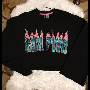 NWOT H&M Cropped sweatshirt